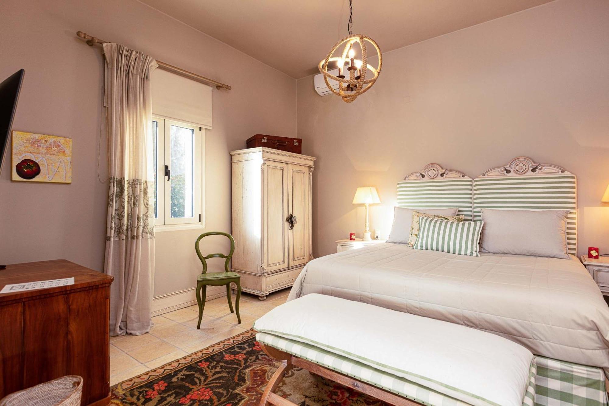 Villa Mantilari Wine Estate 7 Apartments 2 Private Pools 1 Heated Tennis Court Fitness Center Archanes Exteriér fotografie